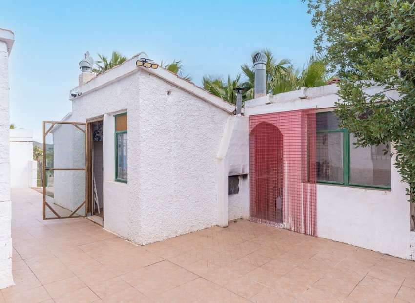 Resale - Villa - Hondón de las Nieves