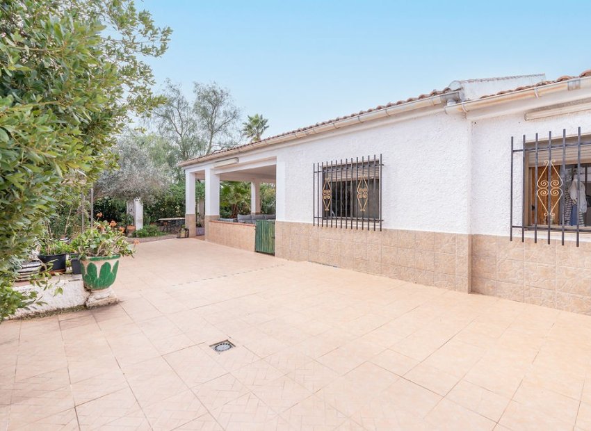 Resale - Villa - Hondón de las Nieves