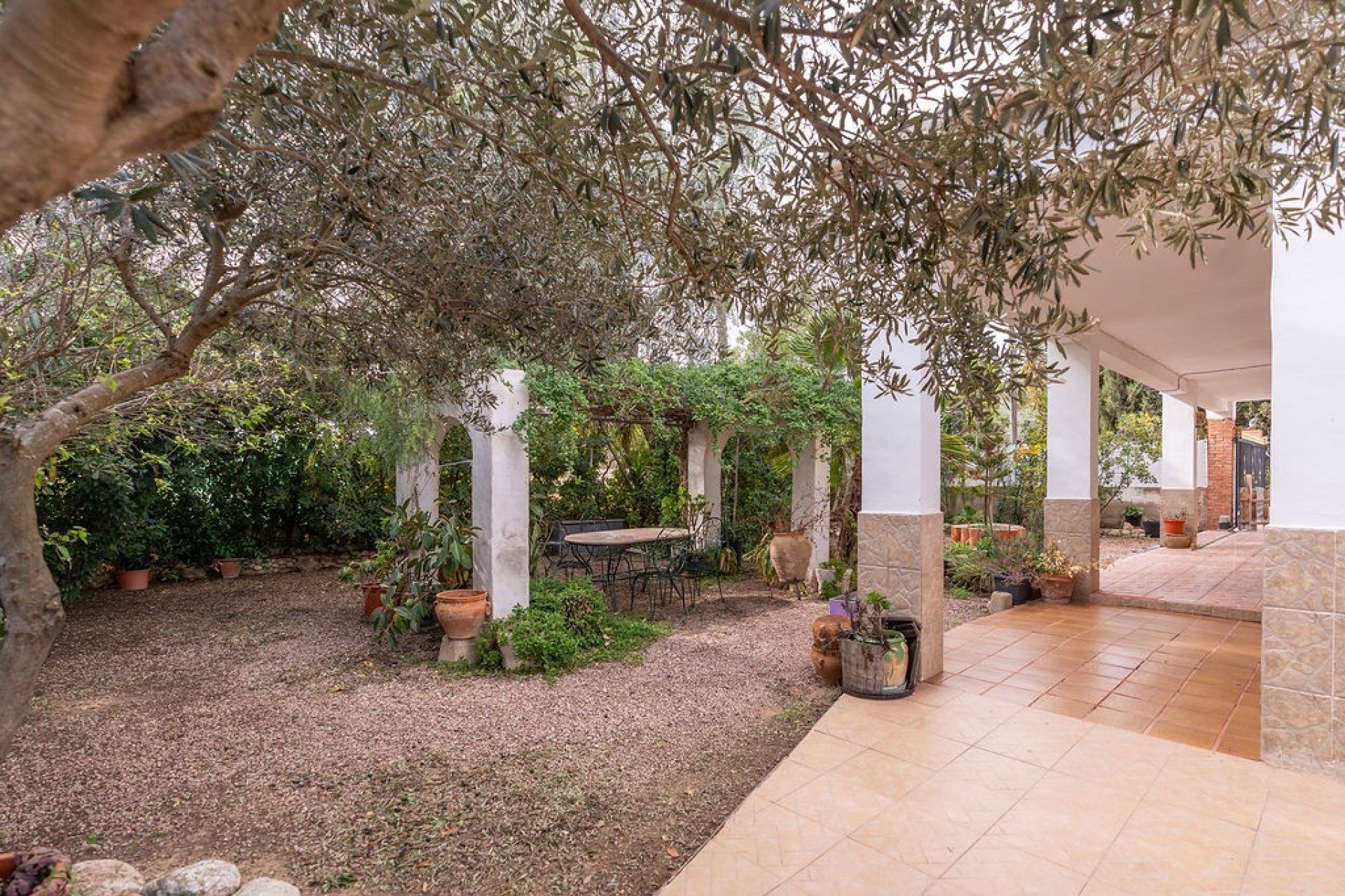 Resale - Villa - Hondón de las Nieves