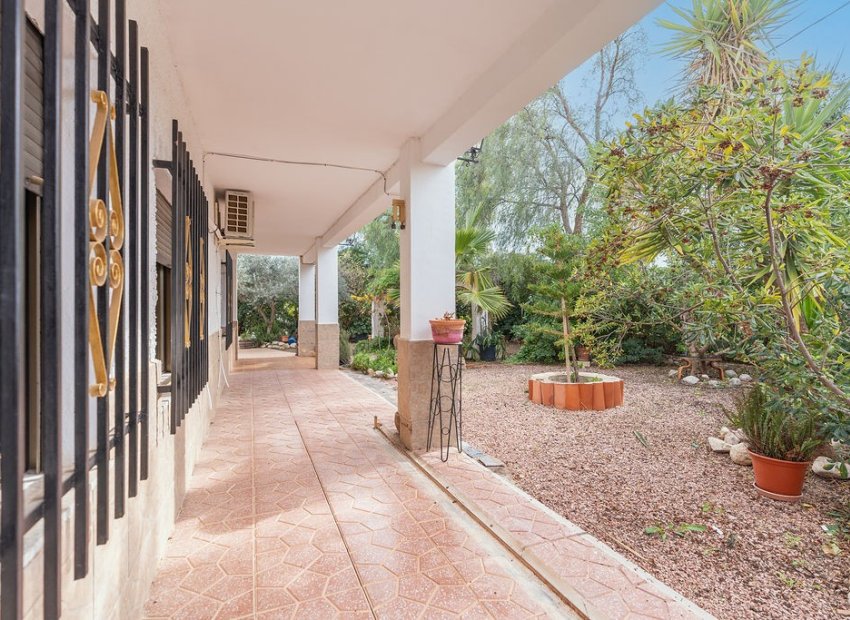 Resale - Villa - Hondón de las Nieves