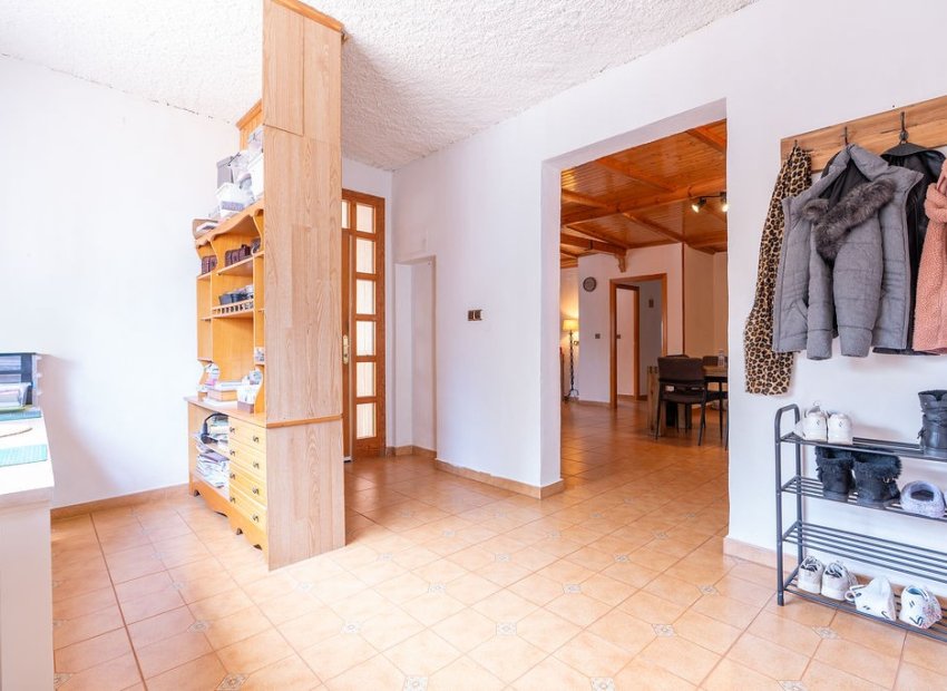 Resale - Villa - Hondón de las Nieves