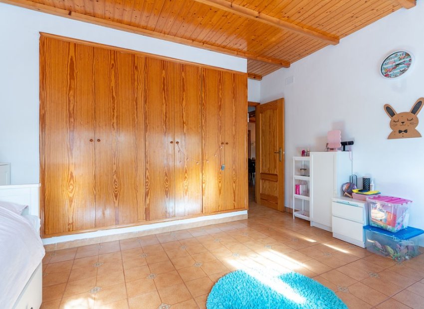 Resale - Villa - Hondón de las Nieves