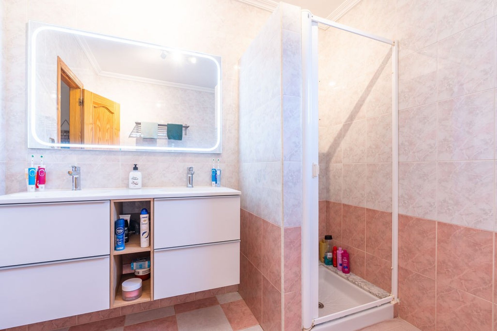 Resale - Villa - Hondón de las Nieves