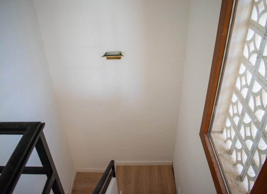 Resale - Villa - Ibi