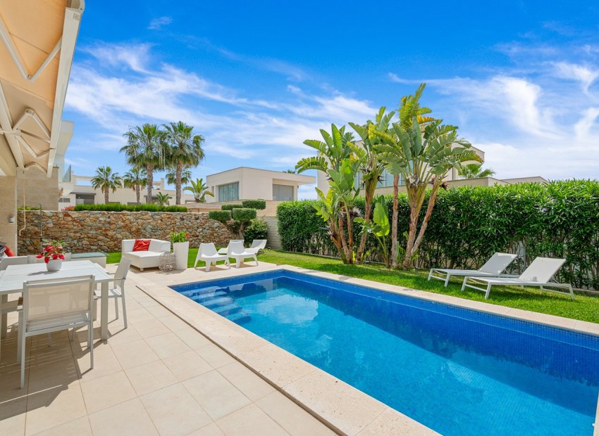 Resale - Villa - Jacarilla - Vistabella