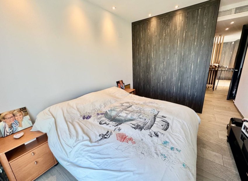 Resale - Villa - La Finca Golf - Algorfa