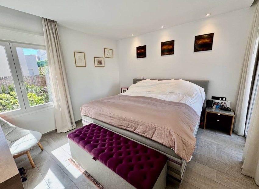 Resale - Villa - La Finca Golf - Algorfa