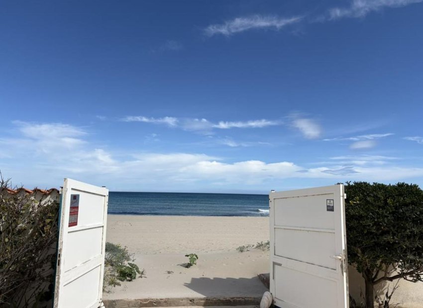 Resale - Villa - La Manga del Mar Menor - Mar Menor