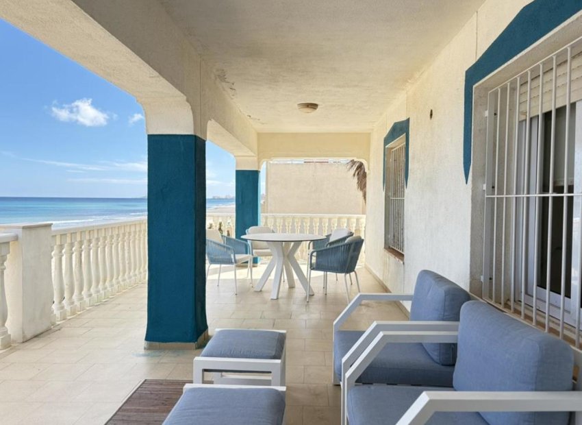 Resale - Villa - La Manga del Mar Menor - Mar Menor