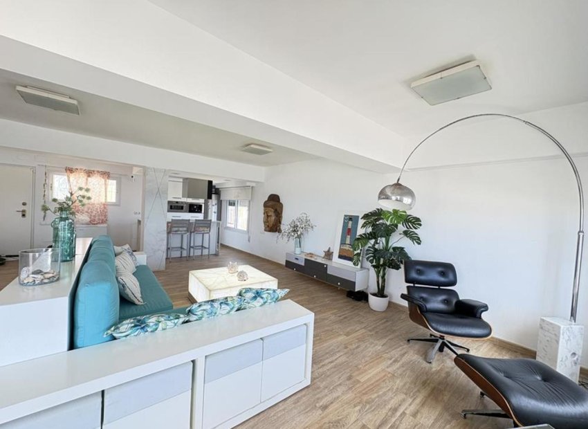 Resale - Villa - La Manga del Mar Menor - Mar Menor