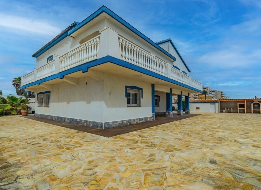 Resale - Villa - La Manga del Mar Menor - Playa del Estacio