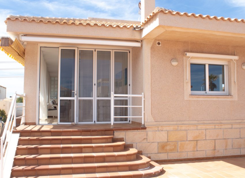 Resale - Villa - La Manga del Mar Menor