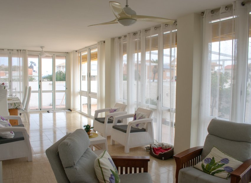 Resale - Villa - La Manga del Mar Menor