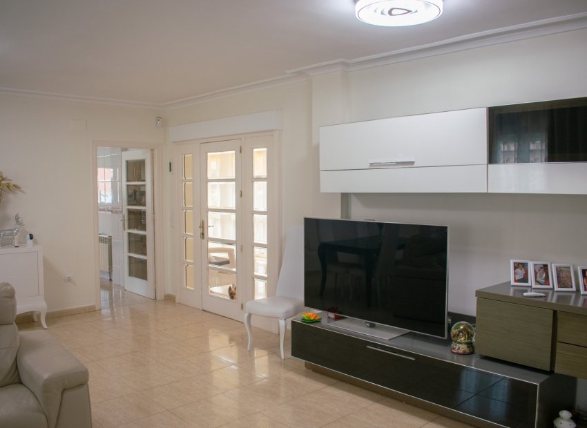 Resale - Villa - La Manga del Mar Menor