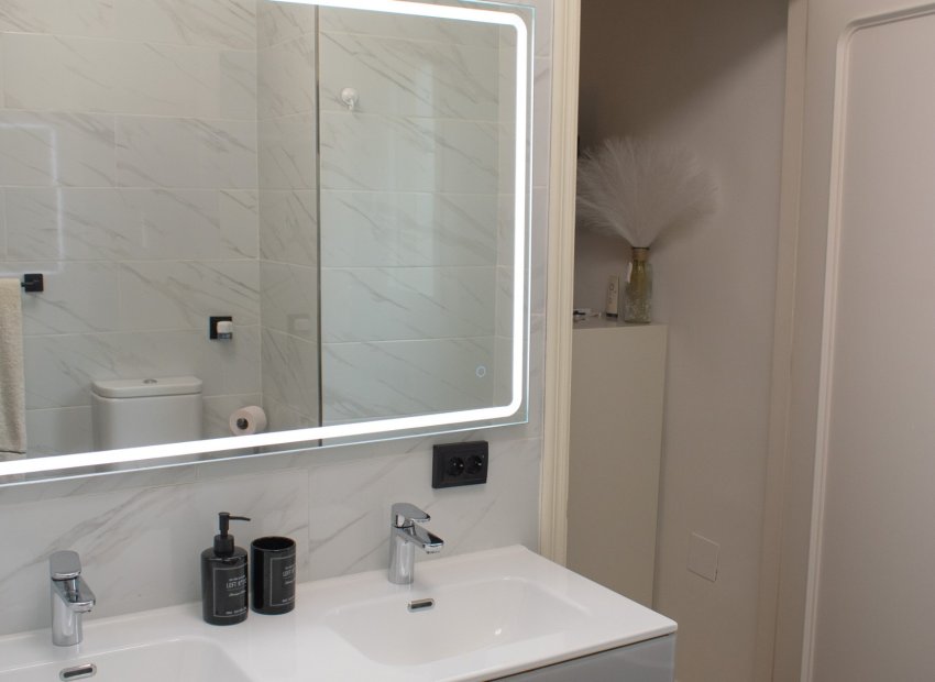 Resale - Villa - La Manga del Mar Menor