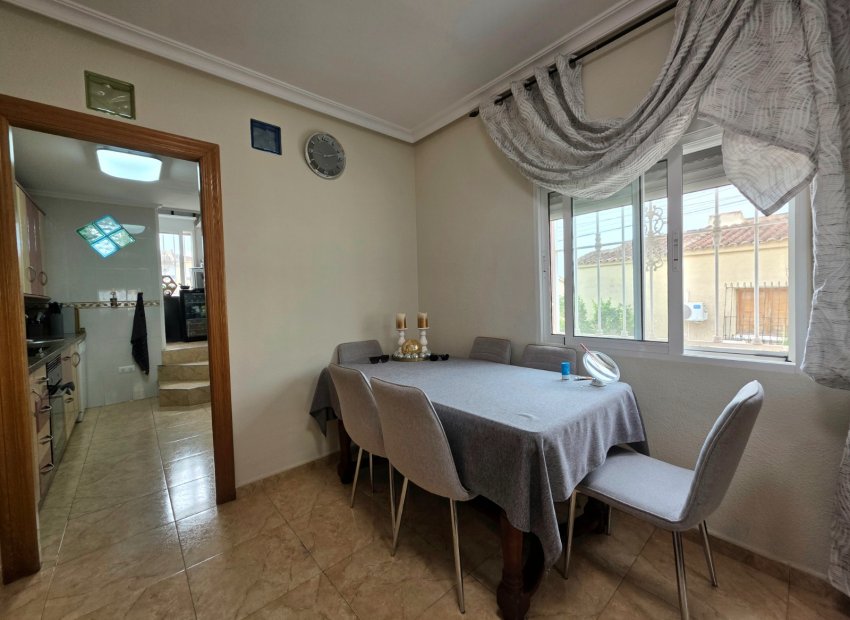 Resale - Villa - La Marina - La Marina Urb
