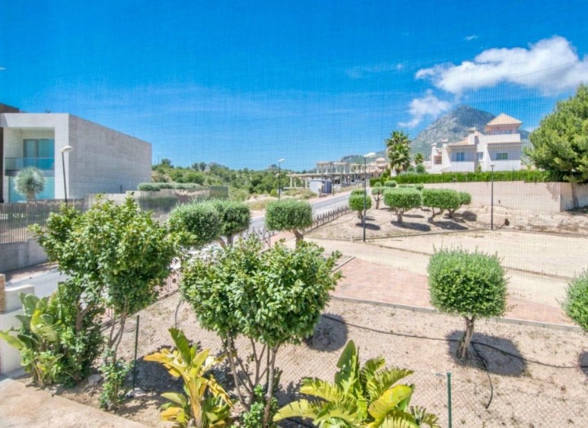 Resale - Villa - La Nucía - Convent De Les Montjes