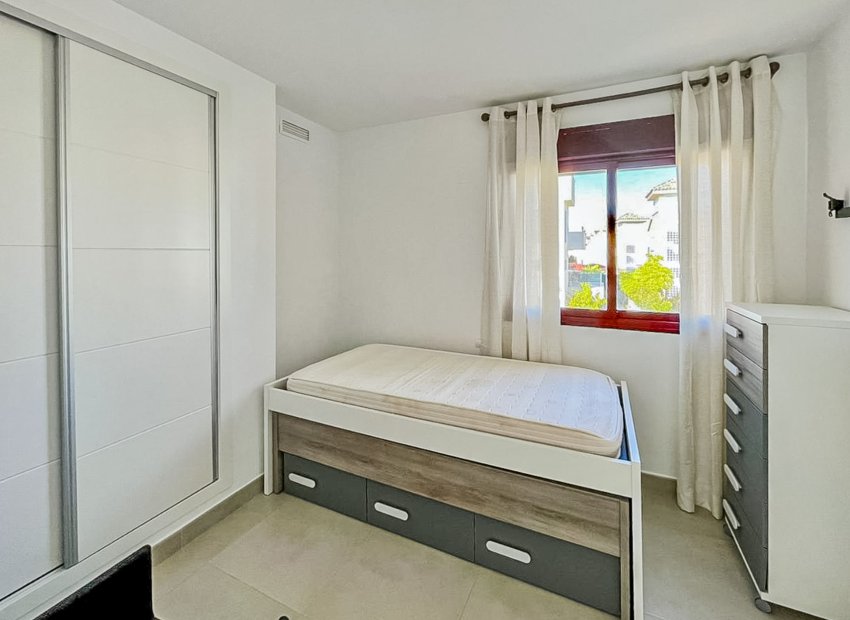 Resale - Villa - La Nucía - Montebello