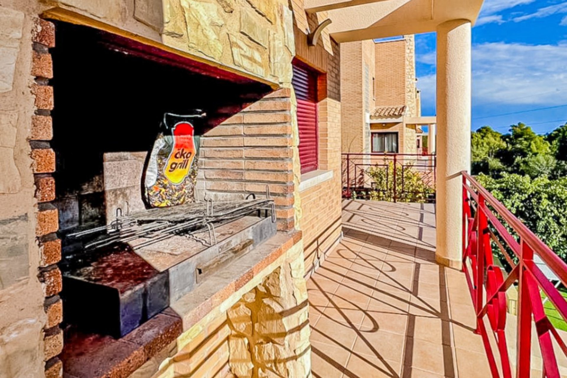 Resale - Villa - La Nucía - Montebello