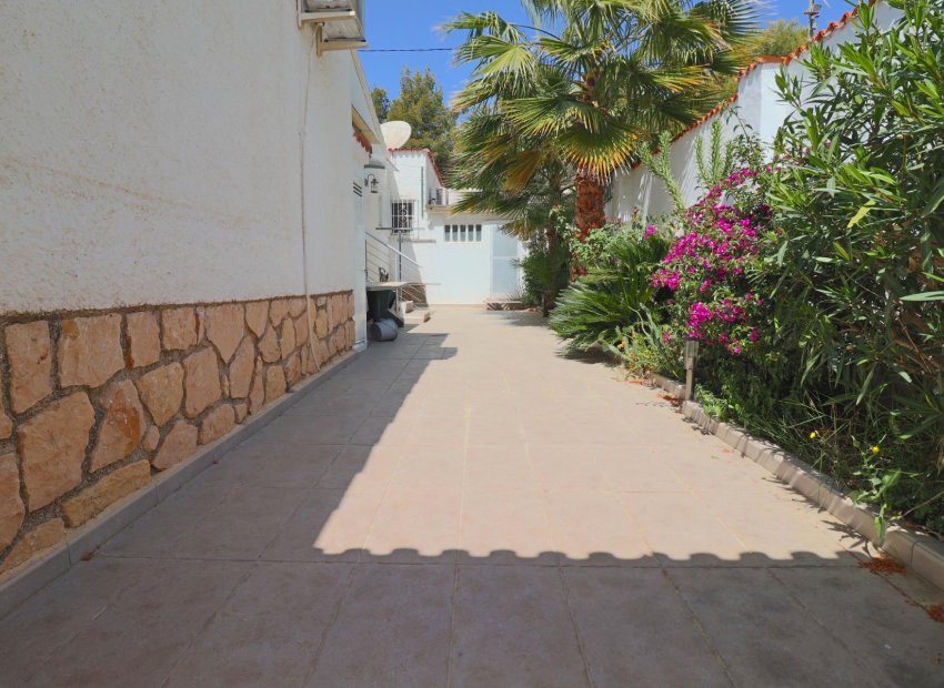 Resale - Villa - La Nucía - Pinar De Garaita