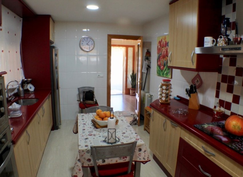 Resale - Villa - La Nucía - Urbanisations