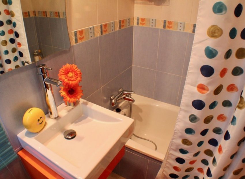 Resale - Villa - La Nucía - Urbanisations