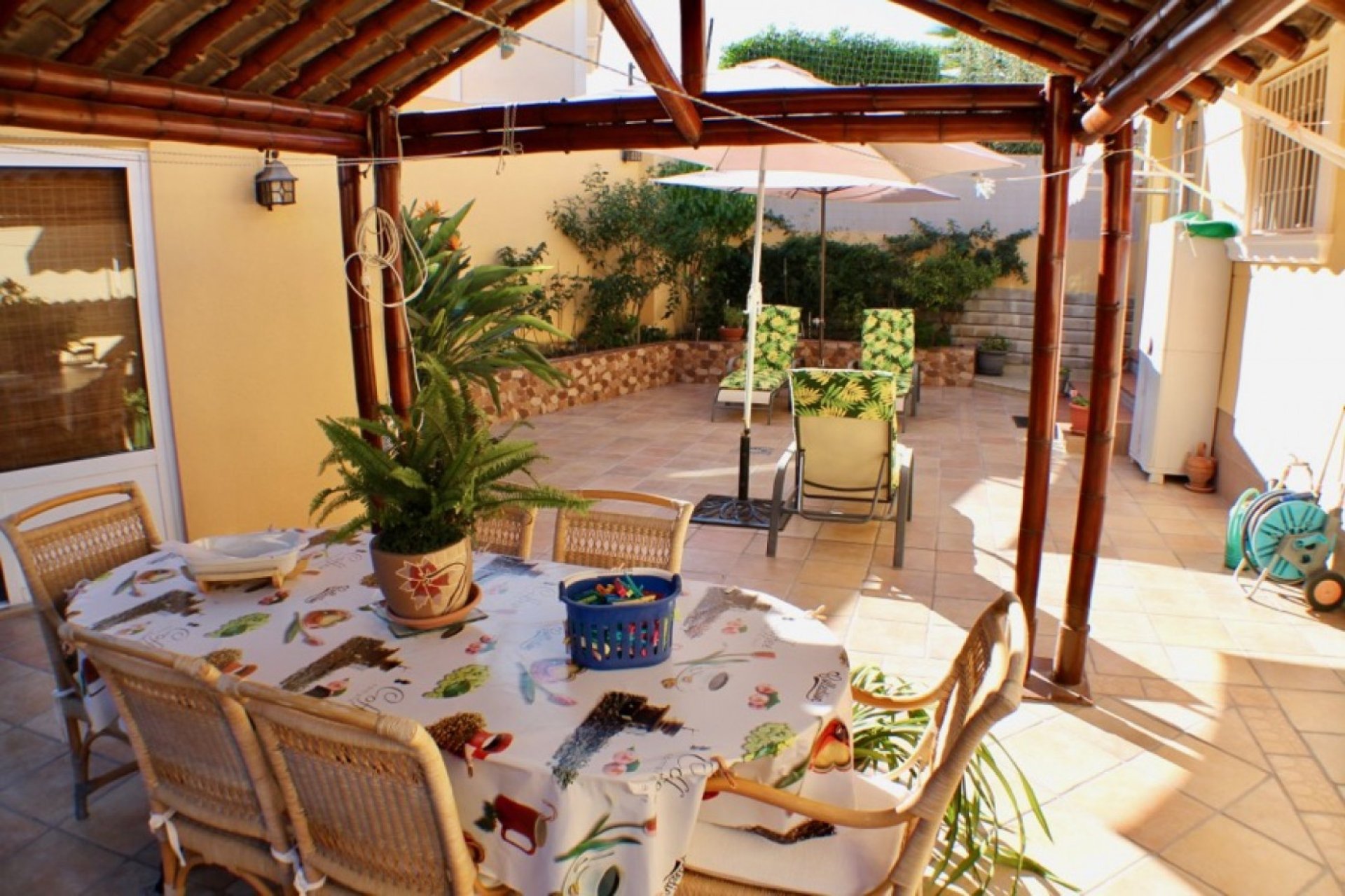 Resale - Villa - La Nucía - Urbanisations