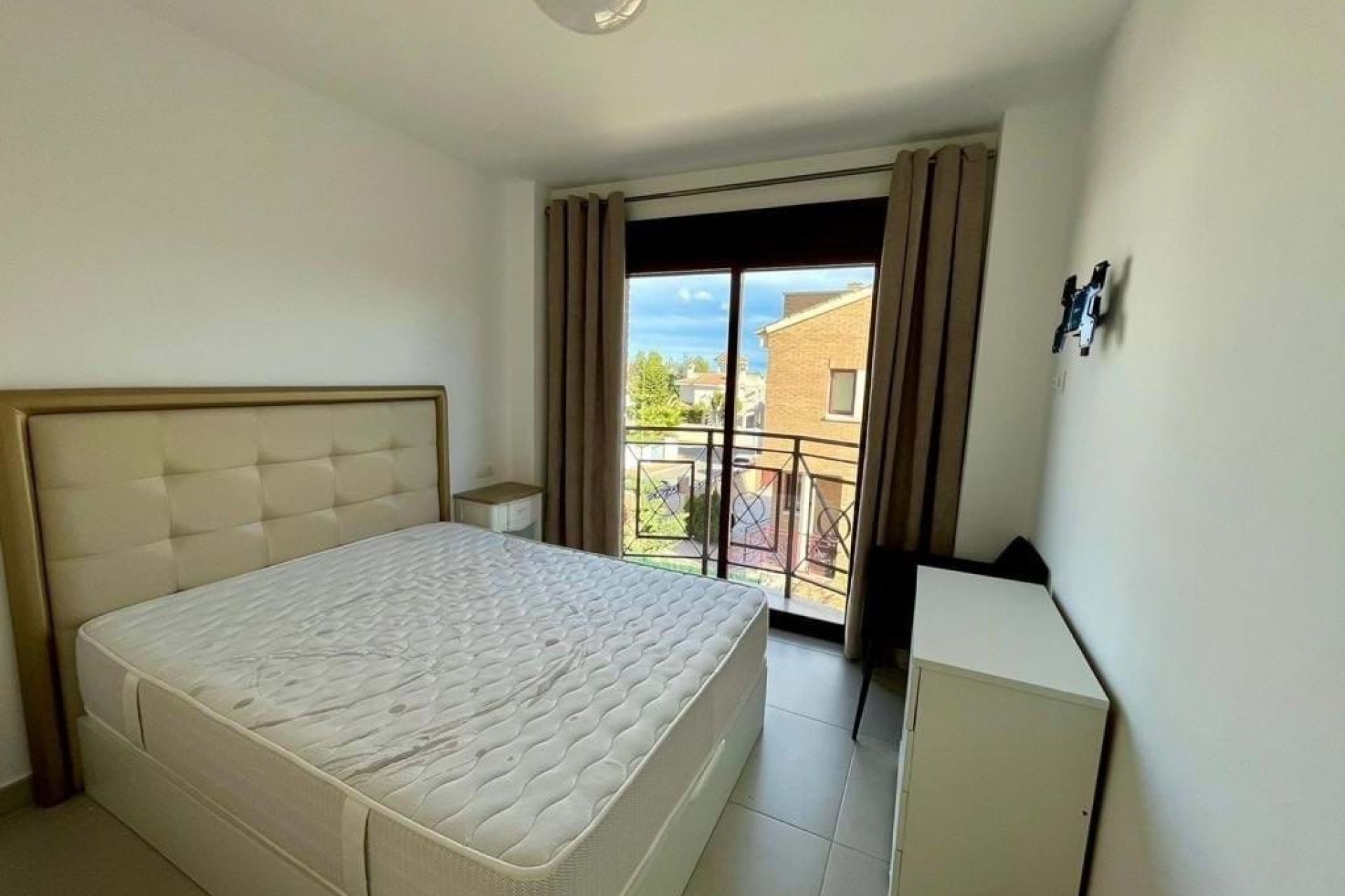 Resale - Villa - La Nucía