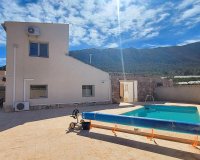 Resale - Villa - La Romana