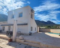 Resale - Villa - La Romana