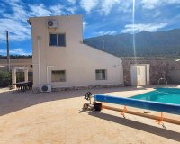 Resale - Villa - La Romana