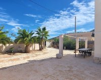 Resale - Villa - La Romana