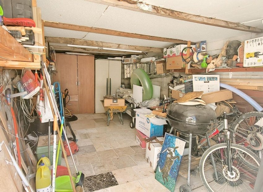 Resale - Villa - La Romana