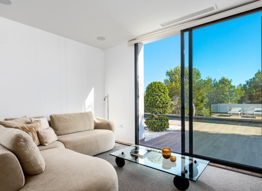 Resale - Villa - Las Colinas Golf Resort - Las Colinas golf