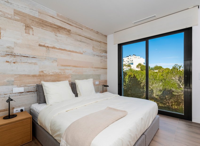 Resale - Villa - Las Colinas Golf Resort - Las Colinas golf