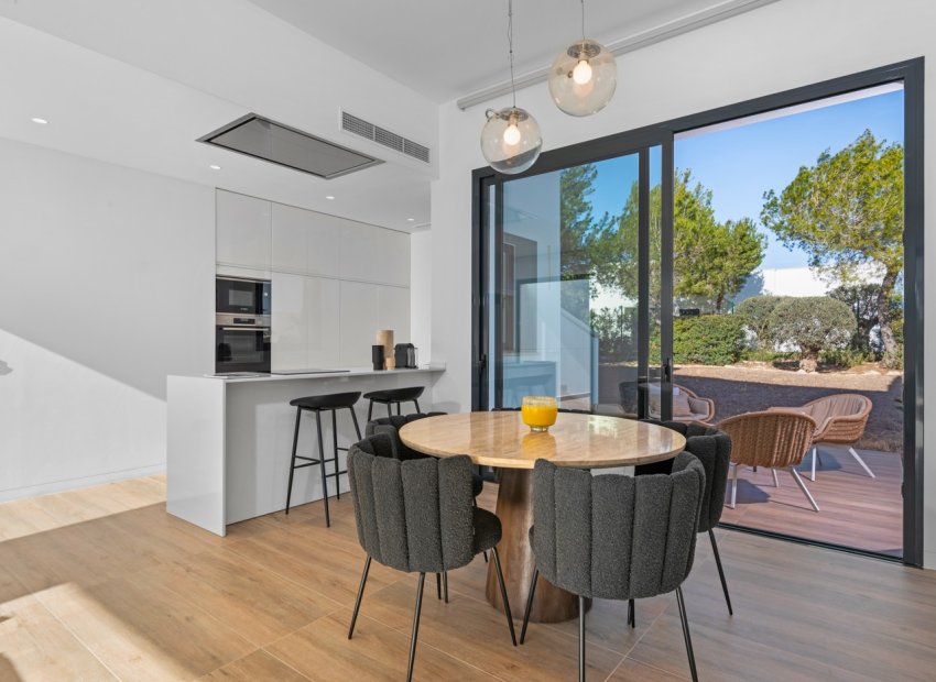 Resale - Villa - Las Colinas Golf Resort - Las Colinas golf