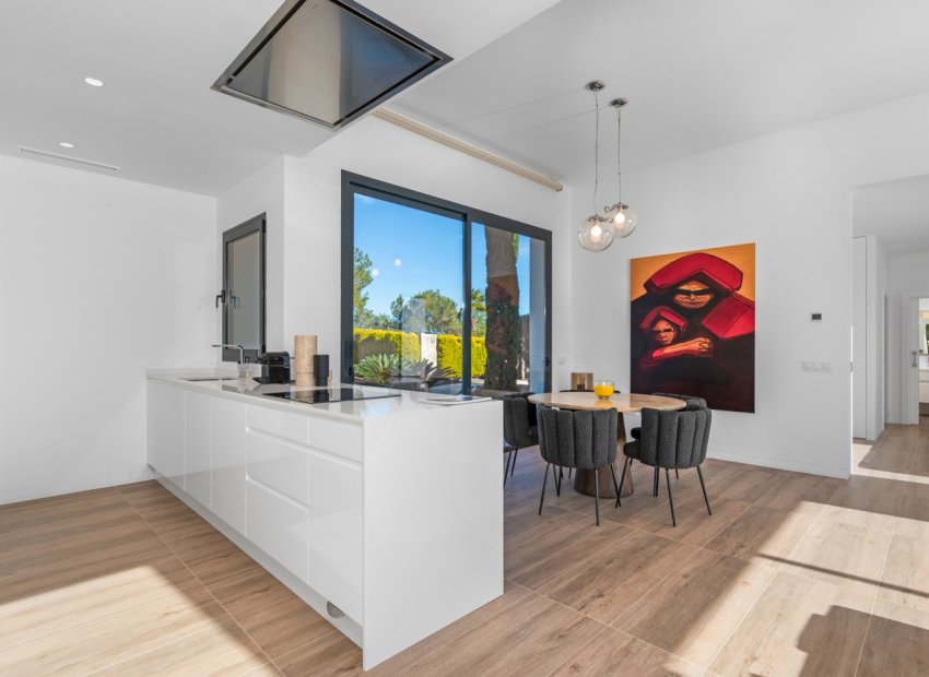 Resale - Villa - Las Colinas Golf Resort - Las Colinas golf