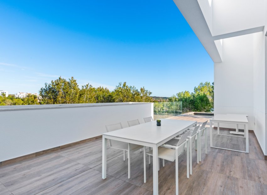 Resale - Villa - Las Colinas Golf Resort - Las Colinas golf