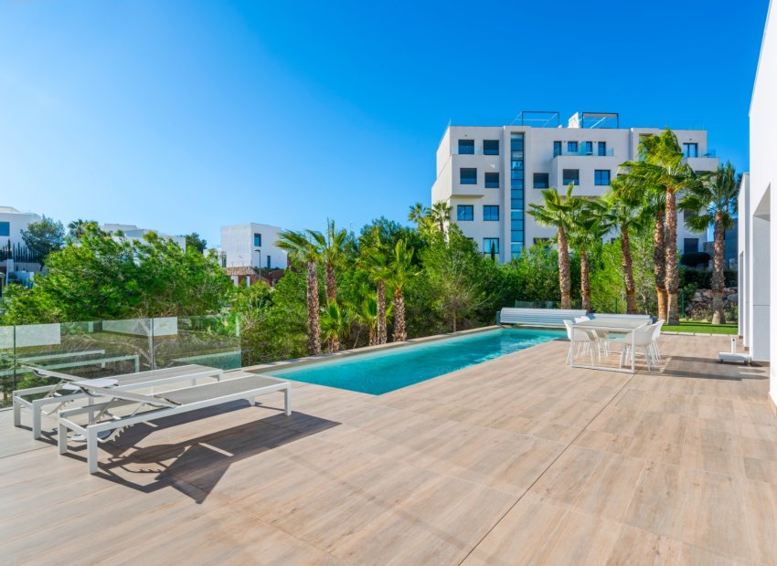 Resale - Villa - Las Colinas Golf Resort - Las Colinas golf