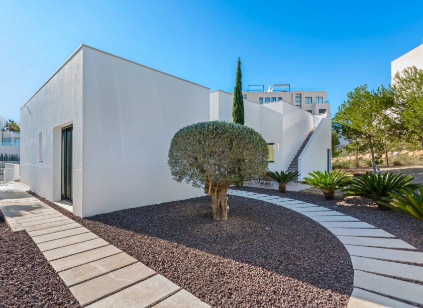 Resale - Villa - Las Colinas Golf Resort - Las Colinas golf