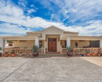 Resale - Villa - Las Heredades - Heredades