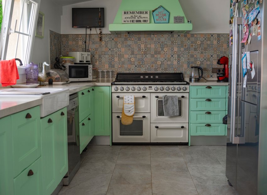 Resale - Villa - Las Heredades - Heredades