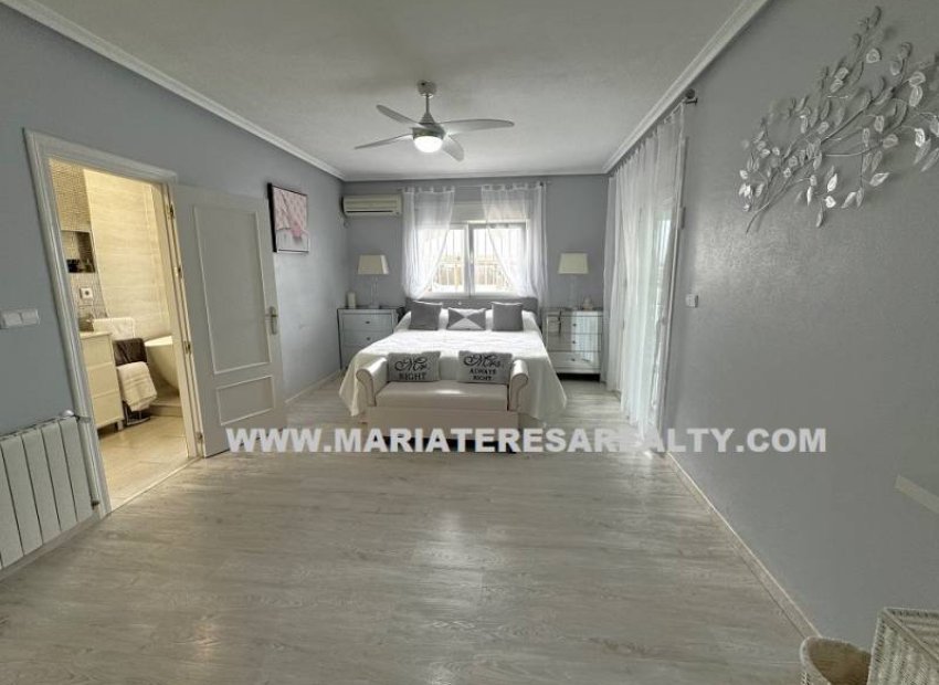 Resale - Villa - Lo Santiago - Gea y Truyols