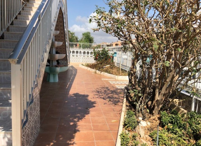 Resale - Villa - Los Alcázares - Punta Calera