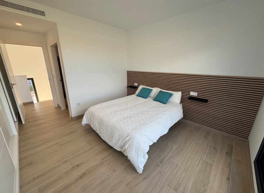 Resale - Villa - Los Alcázares - Roda