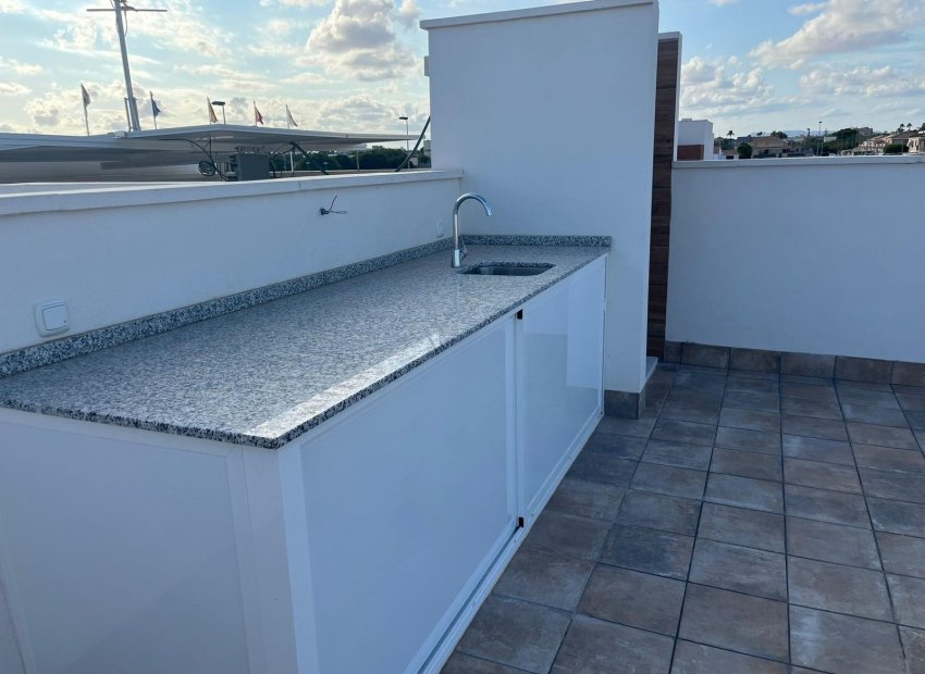 Resale - Villa - Los Alcázares