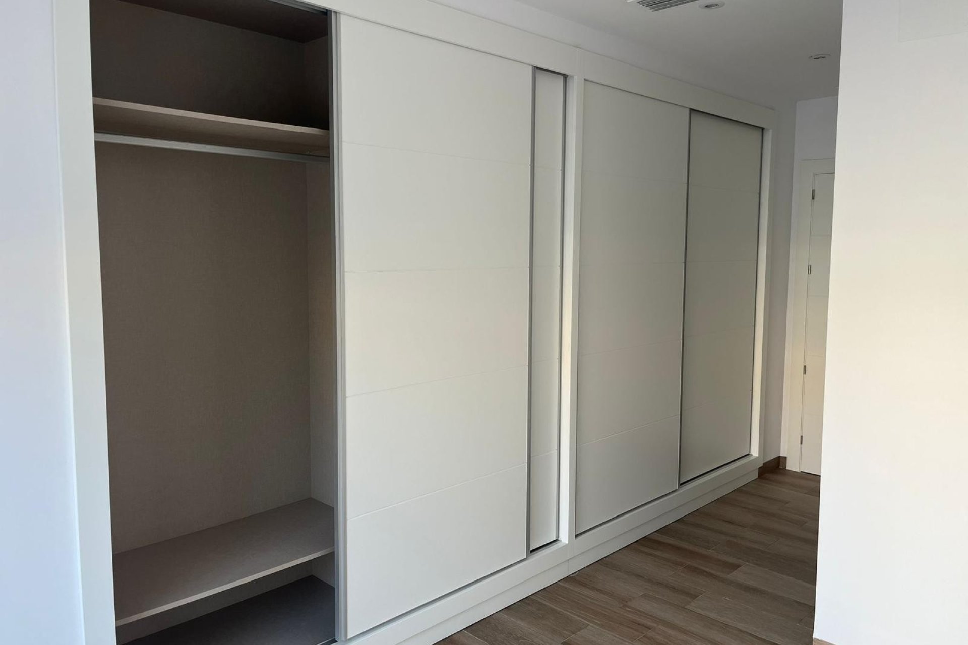 Resale - Villa - Los Alcázares