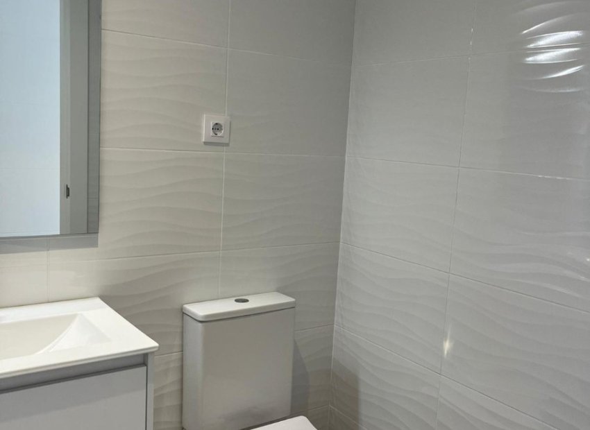 Resale - Villa - Los Alcázares