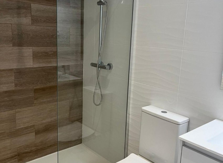 Resale - Villa - Los Alcázares