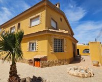 Resale - Villa - Los Alcázares
